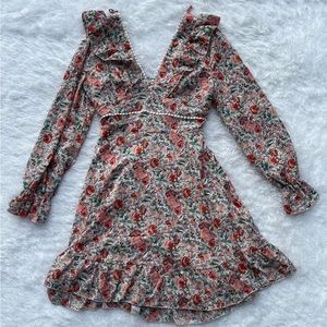 SHEIN LONG SLEEVE FLORAL DRESS. RUFFLED V NECK, OPEN TIE BACK. SIZE M